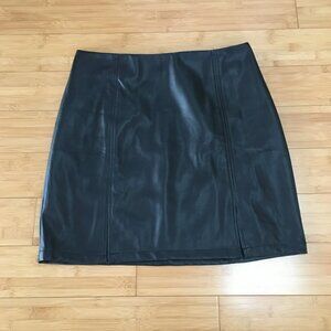 NWT Mangopop Collection Black High Waisted Faux Leather Mini Skirt
